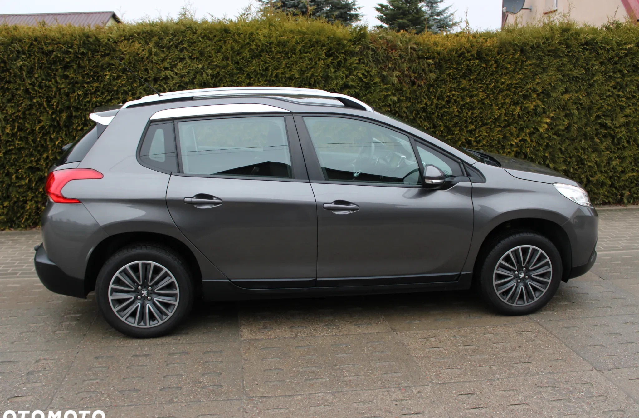 Peugeot 2008 cena 30900 przebieg: 142367, rok produkcji 2015 z Skoki małe 56